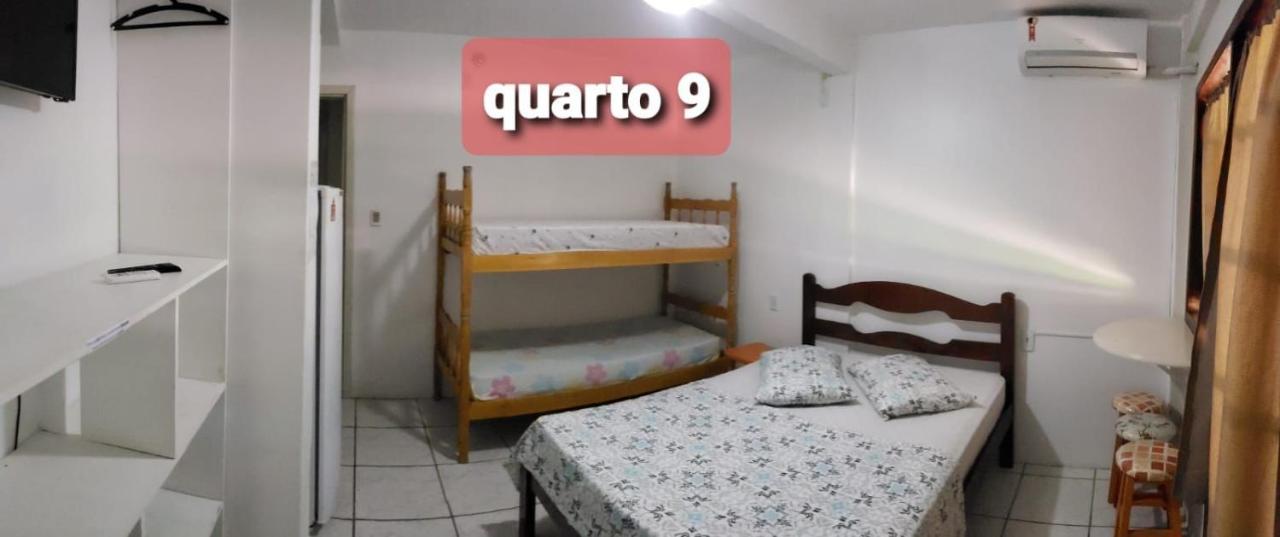 Pousada Charle Brown Garopaba Bagian luar foto
